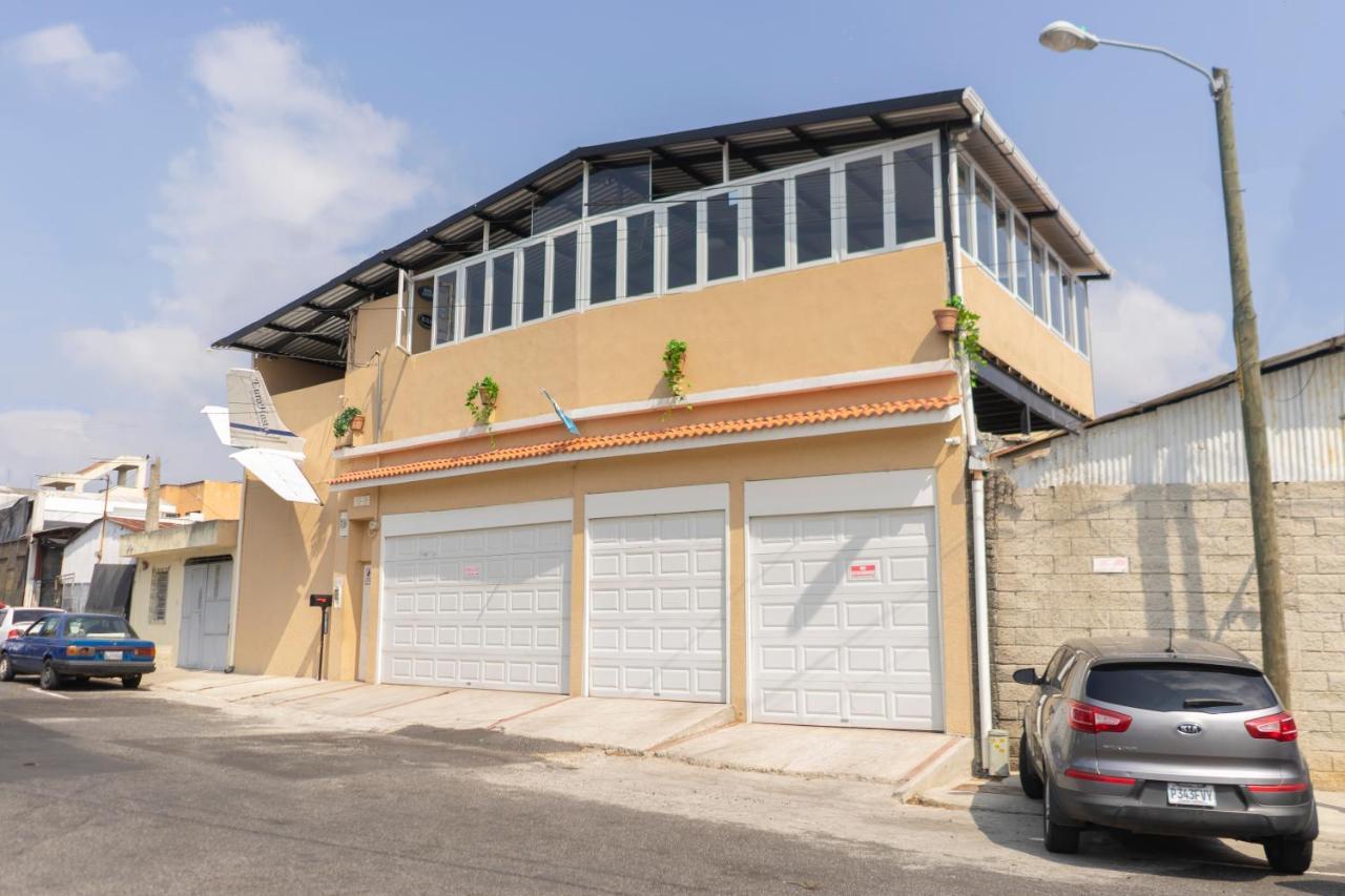 Euro Hostal Guatemala City Luaran gambar