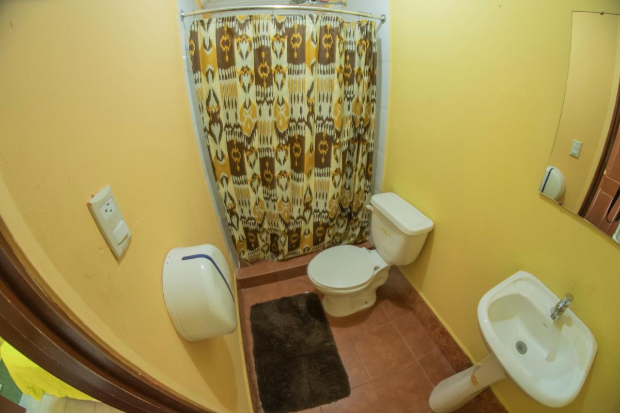 Euro Hostal Guatemala City Luaran gambar