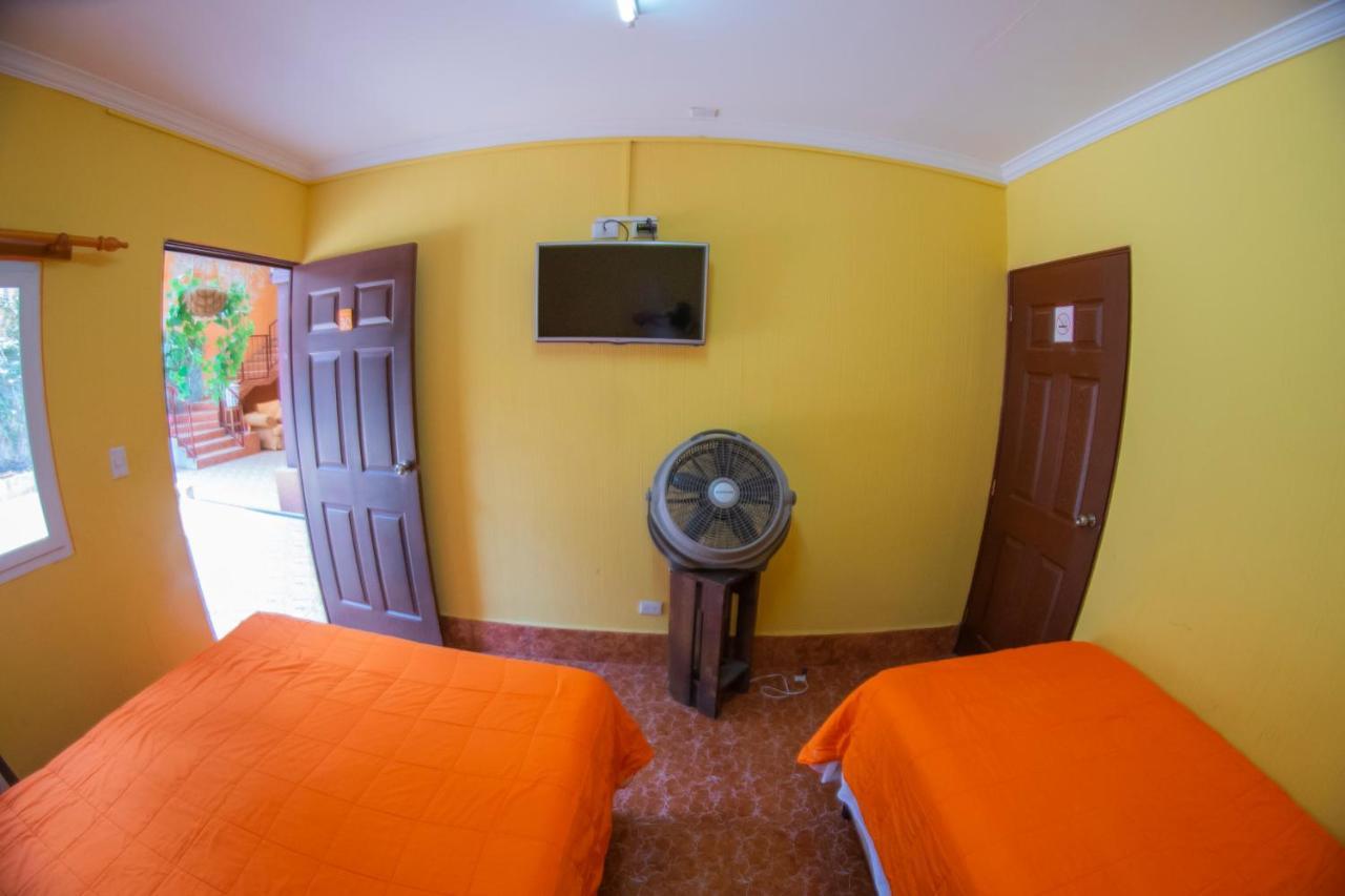 Euro Hostal Guatemala City Luaran gambar